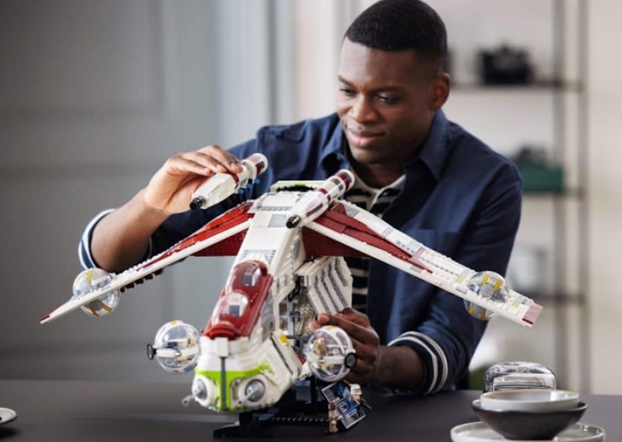 Star Wars: Republic Gunship UCS LEGO Set Revealed