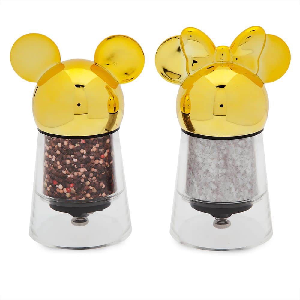 Mickey and Minnie Mouse pepper and salt shakers.