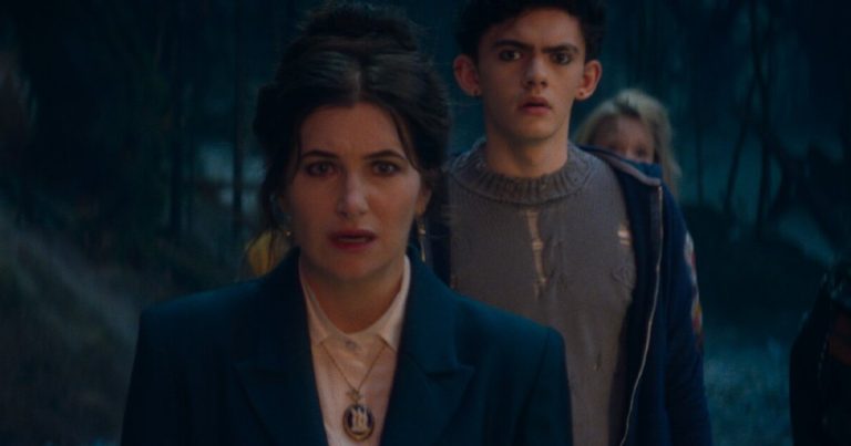 Agatha All Along S1 image