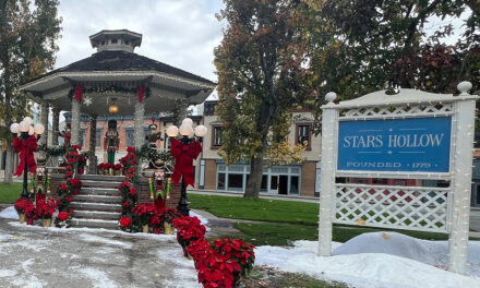 Stars Hollow Returns for the Holidays: Celebrate Gilmore Girls’ 25th Anniversary at Warner Bros. Studio Tour Hollywood