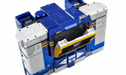 Robosen Debuts World First Auto Converting Soundwave Robot With Hasbro