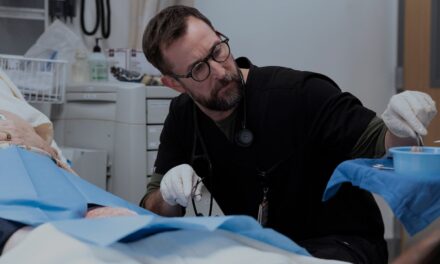 ‘The Pitt’ S2 Episode 12 Recap: As Day Turns to Night, Things Take a Quick Breather [RECAP/REVIEW]